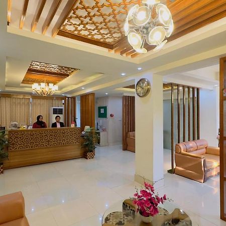 Hotel Grand Circle Inn Dhaka Exteriör bild