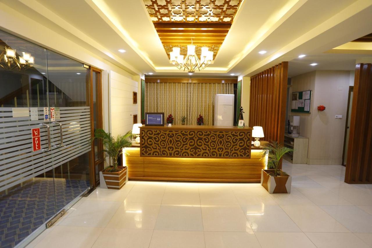 Hotel Grand Circle Inn Dhaka Exteriör bild
