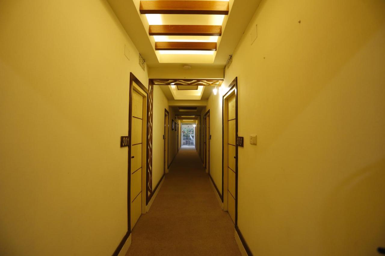 Hotel Grand Circle Inn Dhaka Exteriör bild